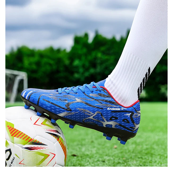 New Men's Football Boots TF Sport Training Soccer Shoes Soft Ultralight Breathable Professional Sneakers Unisex Grass Cleats Match
