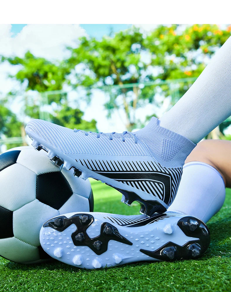 New Men's Professional Soccer Shoes Non-slip Football Boots Unisex Breathable Futsal Sports New Cleats Drop Shipping Ultralight