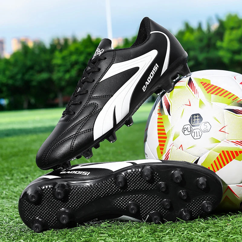 New Professional Men Soccer Shoes Adult Football Sneakers Indoor Futsal Ultralight Non-Slip Sport Wear-Resistant Football Boots.