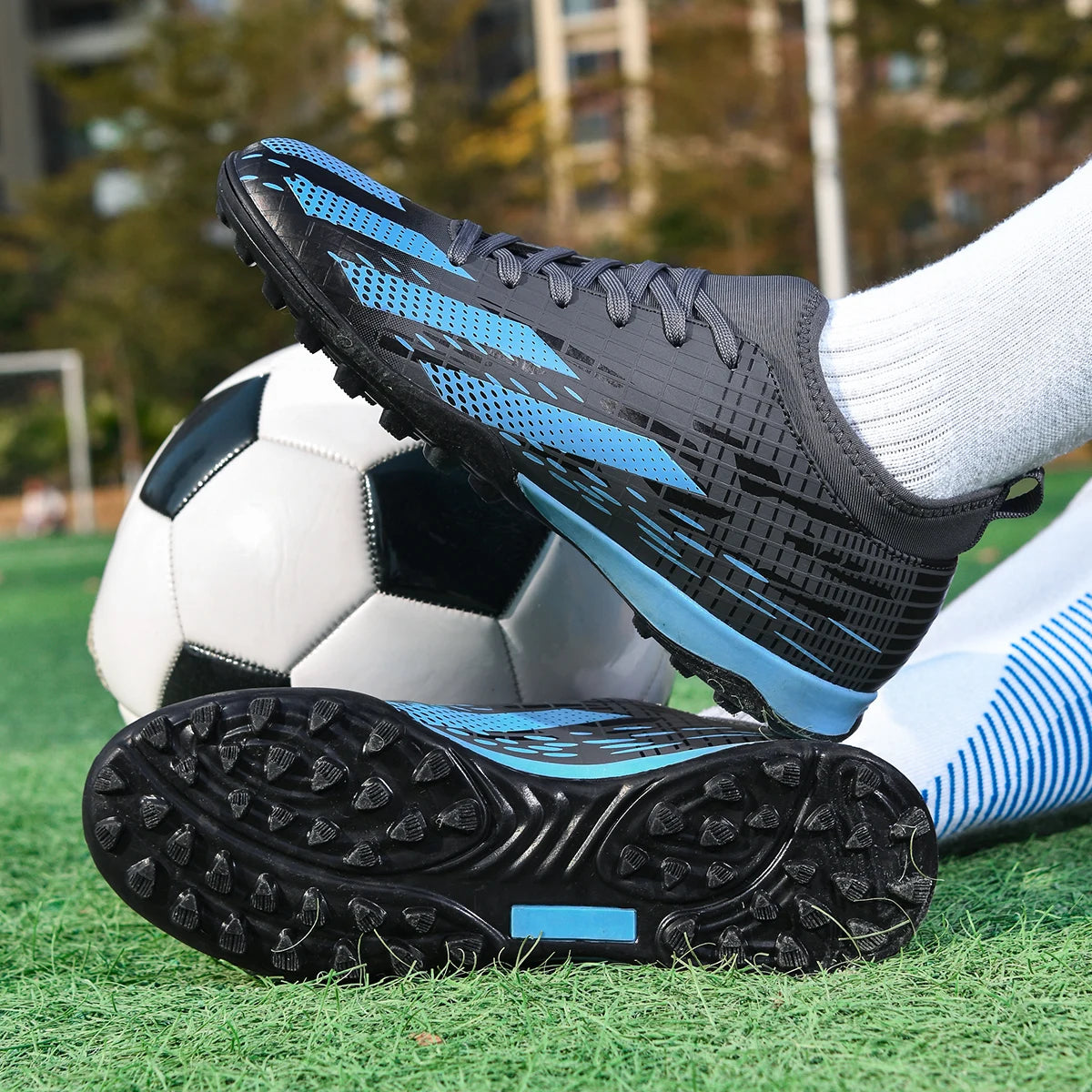 New Men Soccer Shoes Futsal Indoor Football Boots Sport Match Training Kids TF Cleats Grass Ankle Hot-selling High-quality Light