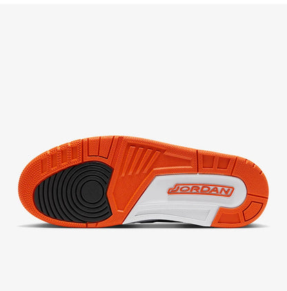 Nike Original Jordan Herren-Basketballschuhe mit Air-Dämpfung CD7069-118