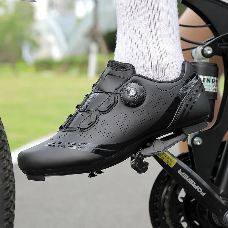 Herren-Mountainbike-Schuhe MTB, atmungsaktiv, rutschfest, hohe Härte, geeignet für Outdoor-Straßenrennen und Mountain-Offroad-Fahrten 37-46