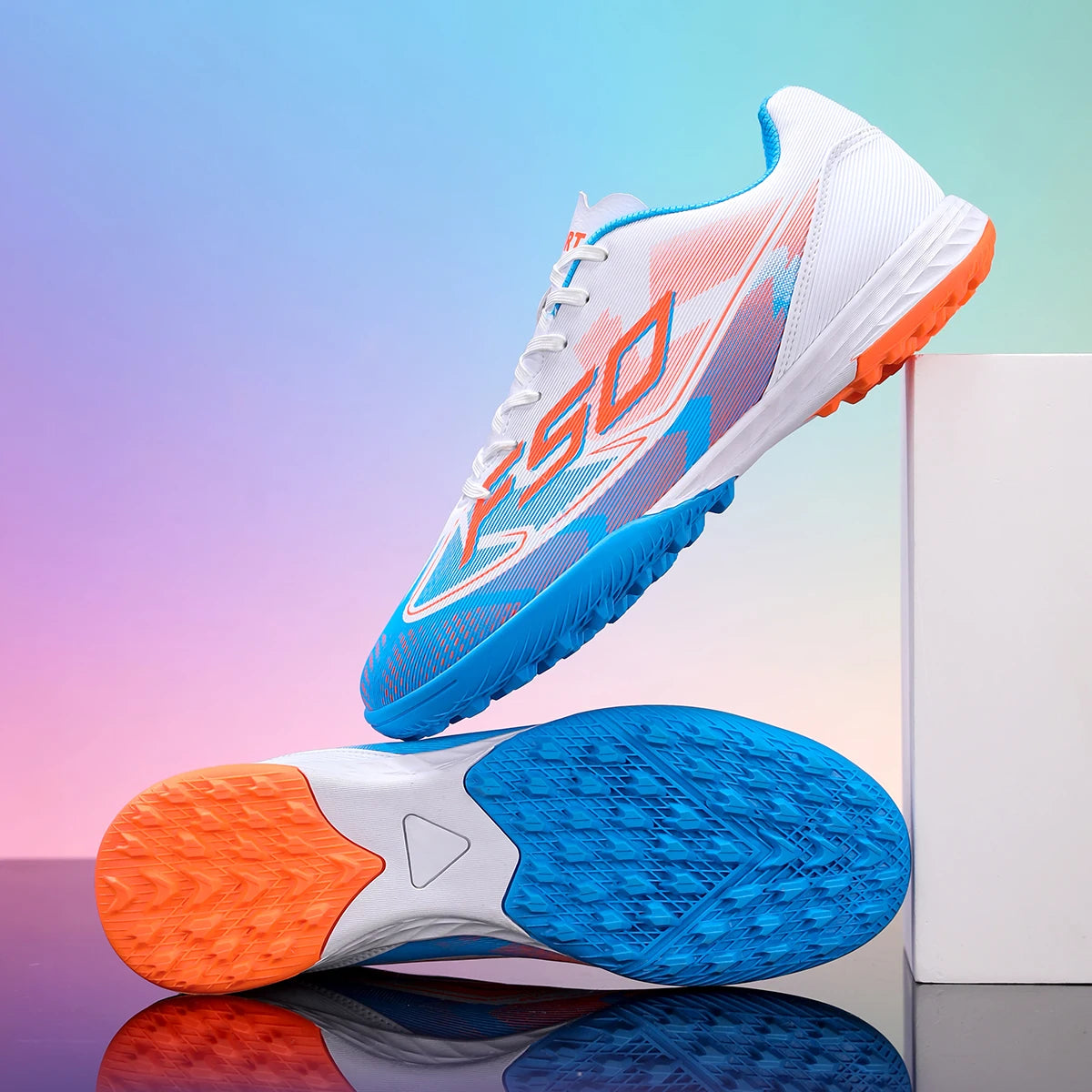 New Men's Soccer Shoes Unisex Sneakers Hot Sale Football Boots Professional High-Quality Futsal Ultralight Women TF/FG Cleats