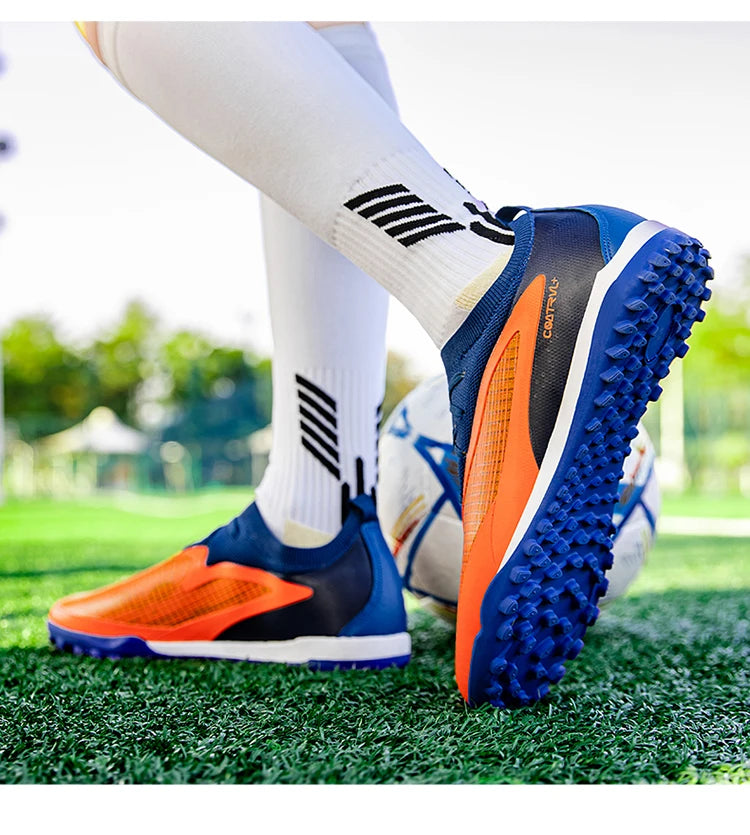 2026 New Men Soccer Cleats Breathable Lightweight Football Boots Anti-Slip Training Shoes Outdoor Sport Sneakers