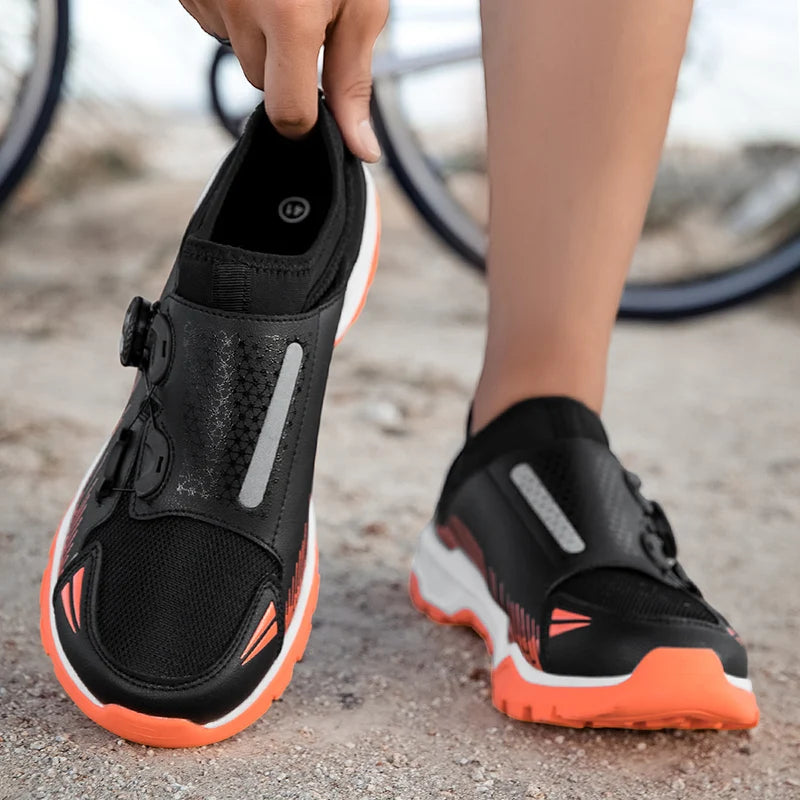 Outdoor Mountain Bike Riding Shoes With Anti Slip Soles Suitable For Riding Sports Shoes That Are Lightweight Sizes For 39-46