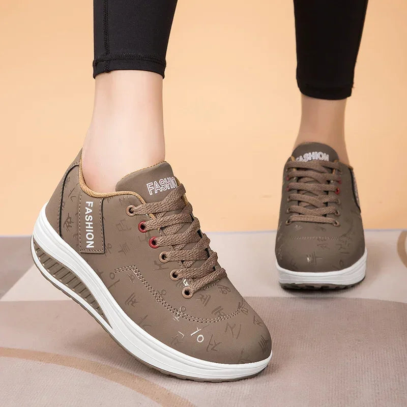 Scarpe casual da donna outdoor con suola spessa, platform alla moda, taglia grande 42, fondo piatto, scarpe sportive per camminata e corsa