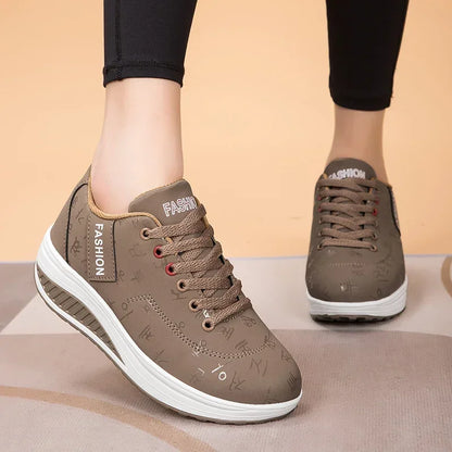 Scarpe casual da donna outdoor con suola spessa, platform alla moda, taglia grande 42, fondo piatto, scarpe sportive per camminata e corsa