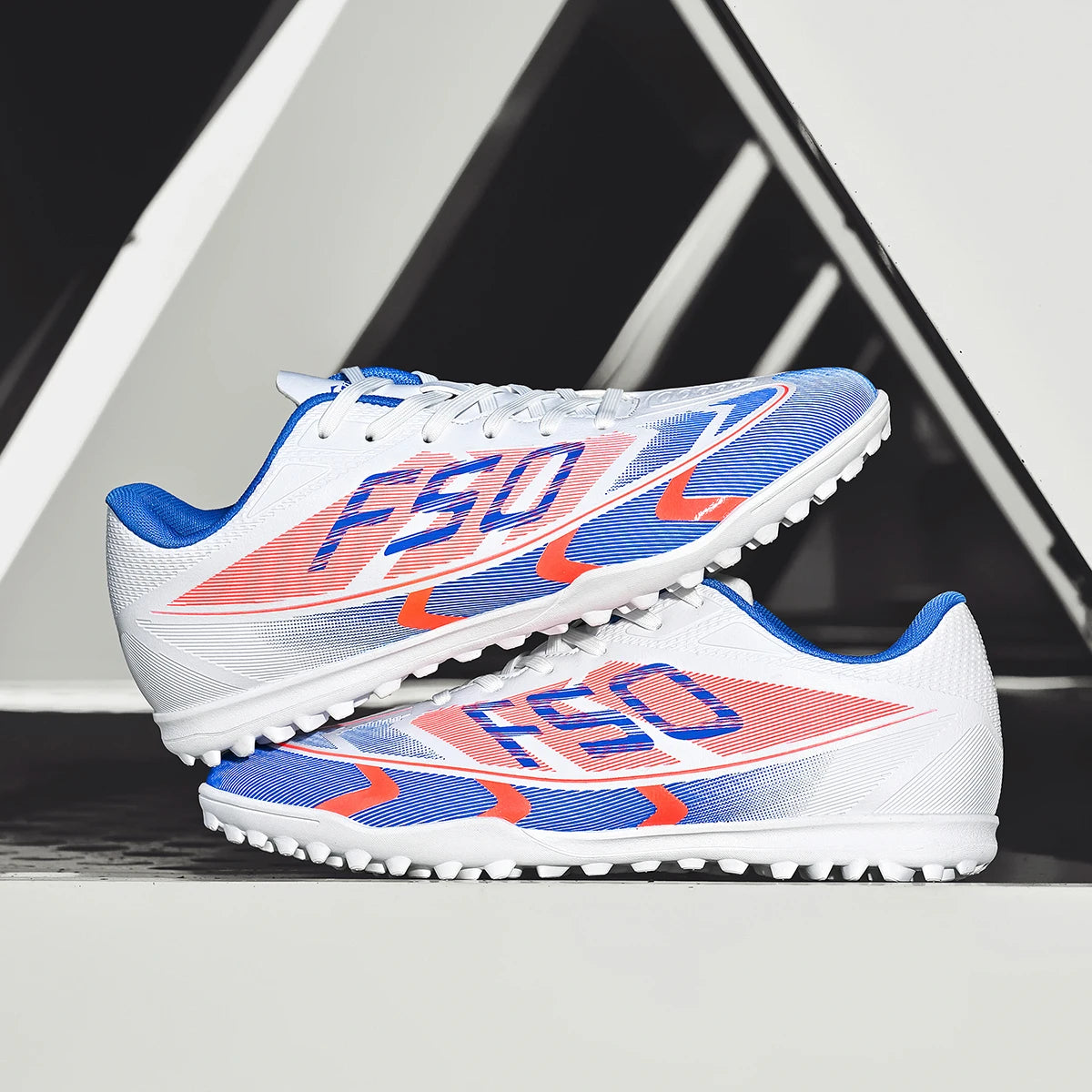Zapatillas de fútbol ligeras para hombre TF con tacos para exteriores, resistentes al desgaste y antideslizantes