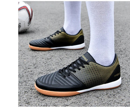 Soccer Shoes Men Anti-Slip Indoor Football Boots Fashion Men’s Futsal Shoes IC Training Cleats Chuteira Futebol Male Sneakers