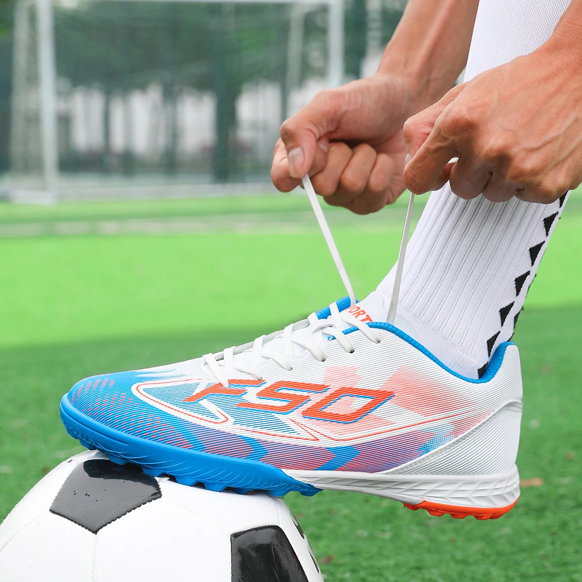 New Men's Soccer Shoes Unisex Sneakers Hot Sale Football Boots Professional High-Quality Futsal Ultralight Women TF/FG Cleats