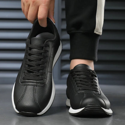 Leisure Running Summer Fashion Anti-Slip Mountaineering PU Leather Sports Shoes, Tennis Trend, Hot Selling Men’s White Flat Shoes