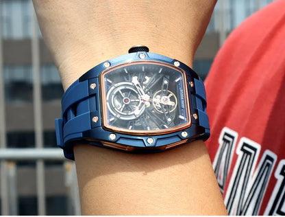 MINI FOCUS Herren-Armbanduhr, modisch, schwarz, wasserdicht, automatische mechanische Uhr mit Leuchtzeigern, Silikonarmband und Tonneau-Zifferblatt
