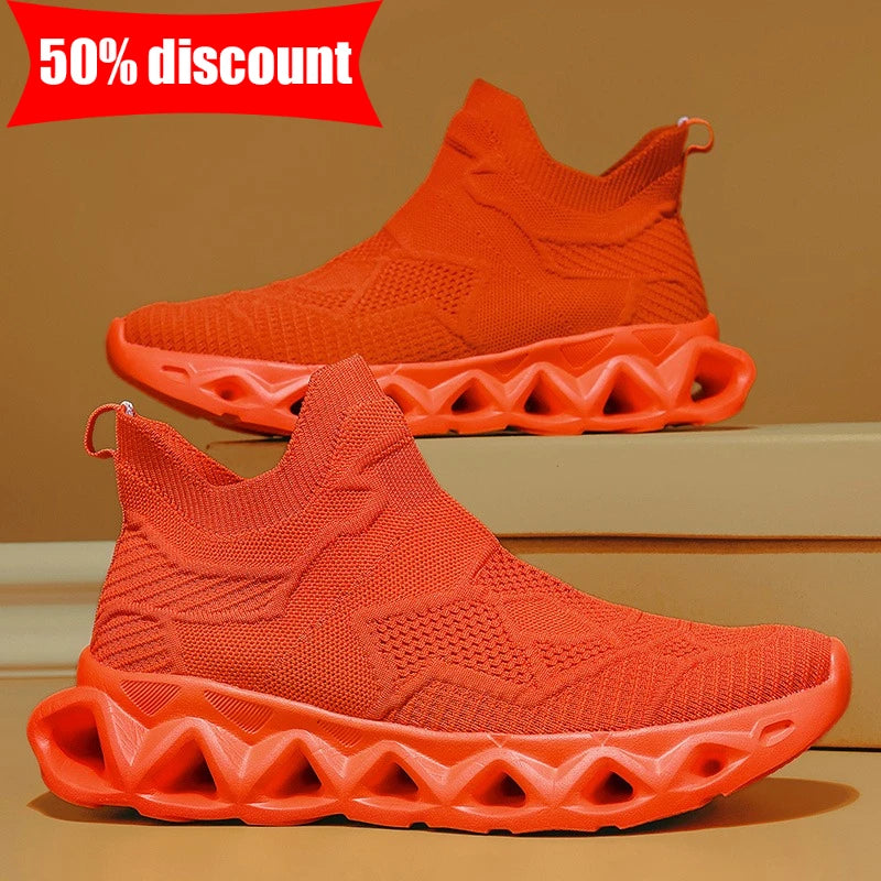 Men Sports Shoes Ultralight Fashion Slip on Daily Walking Outdoor Jogging Shoes Breathable Mesh Comfortable Casual Shoes for Men